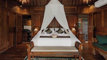 Vila superluxo, vista para a piscina | 1 quarto, escrivaninha, Wi-Fi de cortesia, roupa de cama