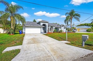 Property grounds - NEW! Relaxing Family Retreat in the Heart of Sebastian (Sebastian)