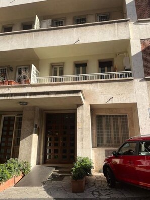 Exterior detail - Monti Deluxe Apartment (Roma)