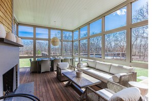 TV connectée, cheminée