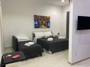 1 bedroom, iron/ironing board, free WiFi, bed sheets