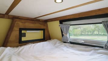 1 bedroom, individually decorated, individually furnished, free WiFi