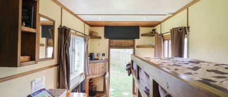 1 ห้องนอน, ห้องพักตกแต่งอย่างมีเอกลักษณ์, ตกแต่งพิเศษโดยเฉพาะ, Wi-Fi ฟรี