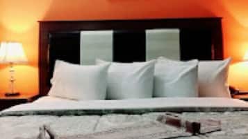 Deluxe Double Room, City View | Soundproofing, iron/ironing board, free WiFi