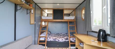 1 ห้องนอน, ห้องพักตกแต่งอย่างมีเอกลักษณ์, ตกแต่งพิเศษโดยเฉพาะ, Wi-Fi ฟรี