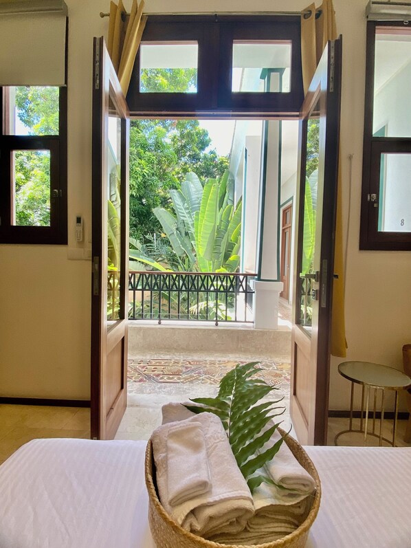Superior Studio, Kitchen, Pool View | In-room safe, free WiFi - Boutique Hotel Casa Grande, Banana Chica Studio (Santo Domingo)