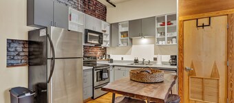 Downtown Zen Den, Comfort and convenience in downtown Knoxville