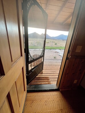 Interior - Cozy cabin 2 in at Almo Inn with AC, WiFi near City of Rocks/Castle Rocks Idaho (Almo)