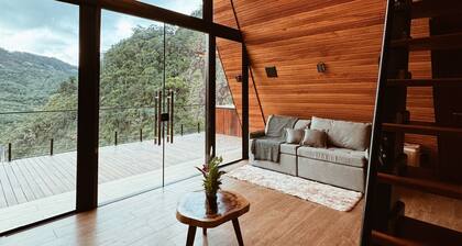 Chalé com Jacuzzi a 8km de Santa Teresa