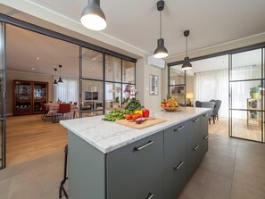 7 bedrooms - Luxury Golf Villa in Bogogno (Bogogno)