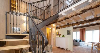 Green Lodge - Apartment 5 - 1 BR 1 Bath