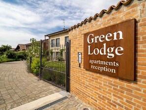 Apartment - Green Lodge - Apartment 4 - Studio (Cressa)