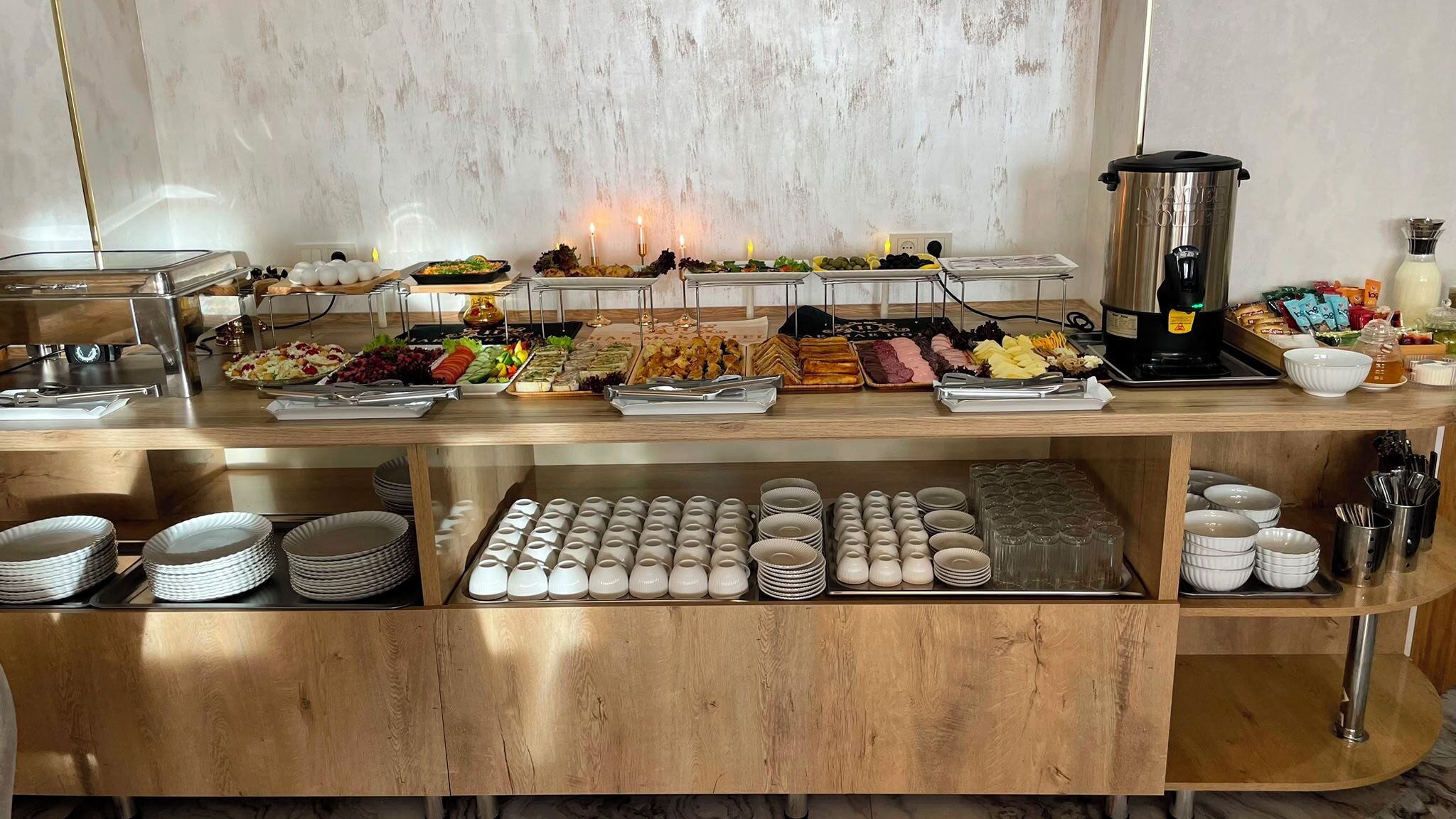 Breakfast buffet