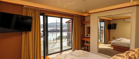 1 bedroom, individually decorated, individually furnished, free WiFi