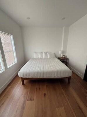 2 habitaciones, tabla de planchar con plancha y wifi gratis 