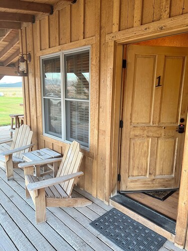 Cozy cabin #1 & AC, WiFi in Almo ID by City of Rocks National Park