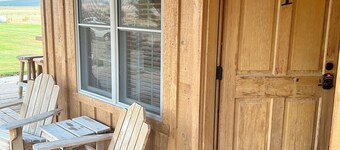 Cozy cabin #1 & AC, WiFi in Almo ID by City of Rocks National Park