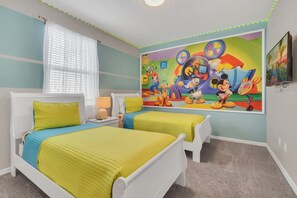 9 habitaciones, tabla de planchar con plancha, wifi y ropa de cama 