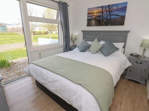 2 camere, con stile personalizzato, con arredamento individuale