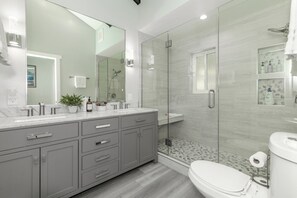 Hair dryer, towels - Mountain Retreat - Lake Tahoe - Incline Village w/ Garage (Incline Village)