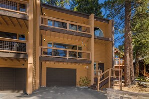 Exterior detail - Mountain Getaway - Lake Tahoe - Incline Village w/ Garage (Incline Village)