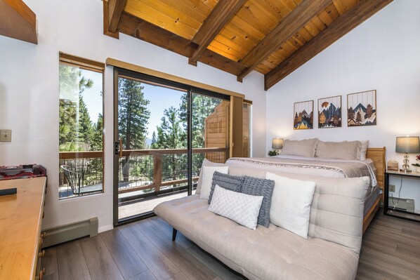 2 bedrooms, internet, bed sheets