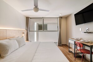 1 bedroom, down duvets, memory-foam beds, iron/ironing board - Liquidámbar By Homirent (Queretaro)