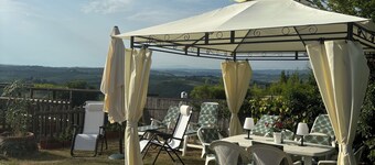 In the Tuscan countryside, 5 km from San Gimignano. Near Florence Siena Volterra