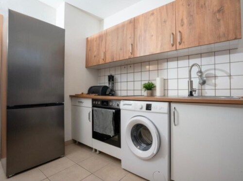 Livemore24 - Apartment 1 in Duisburg 24/7 Check-in