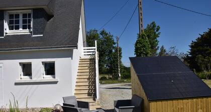 Beautiful apartment with land near the beach