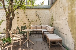 Terrace/patio - Luxurious Artisan Loft w/Chic Design / The Tanner (Philadelphia)