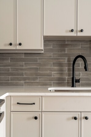 Interior - Luxurious Artisan Loft w/Chic Design / The Tanner (Philadelphia)