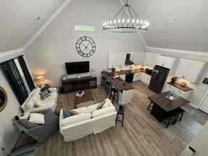 Smart TV, fireplace - Beach Days & Fireside Nights – Waterfront Retreat with Dock! (Santa Rosa Beach)