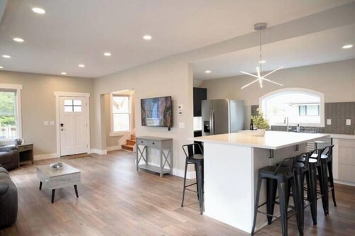 Lauralee’s Legacy House-Minutes to Cedar Point