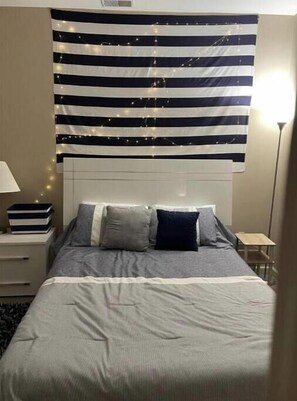 3 bedrooms, iron/ironing board, WiFi, bed sheets