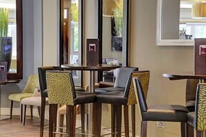 Interior - Plus Pinewood on Wilmslow Hotel Cheshire (Handforth)