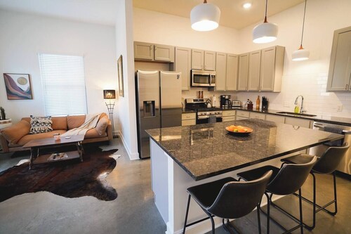 Canyon Stop 2Bed/2Bath Loft