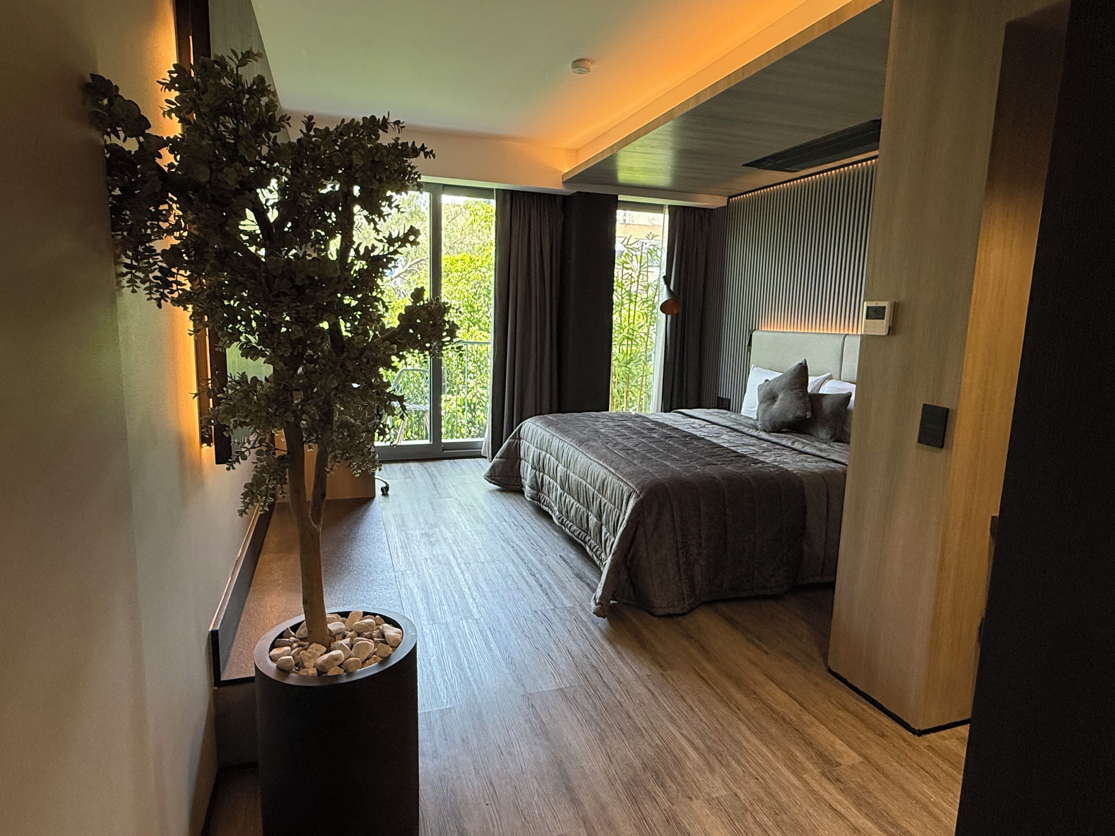 Luksusrom | Safe på rommet og sengetøy