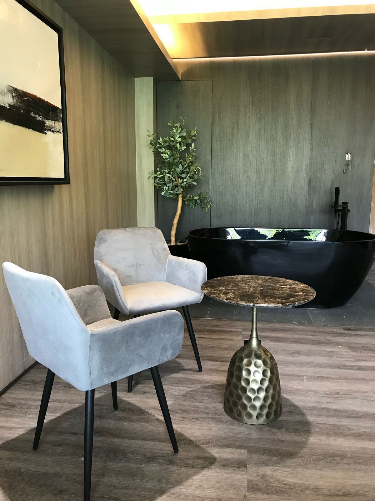 Luxury Room | Bathroom