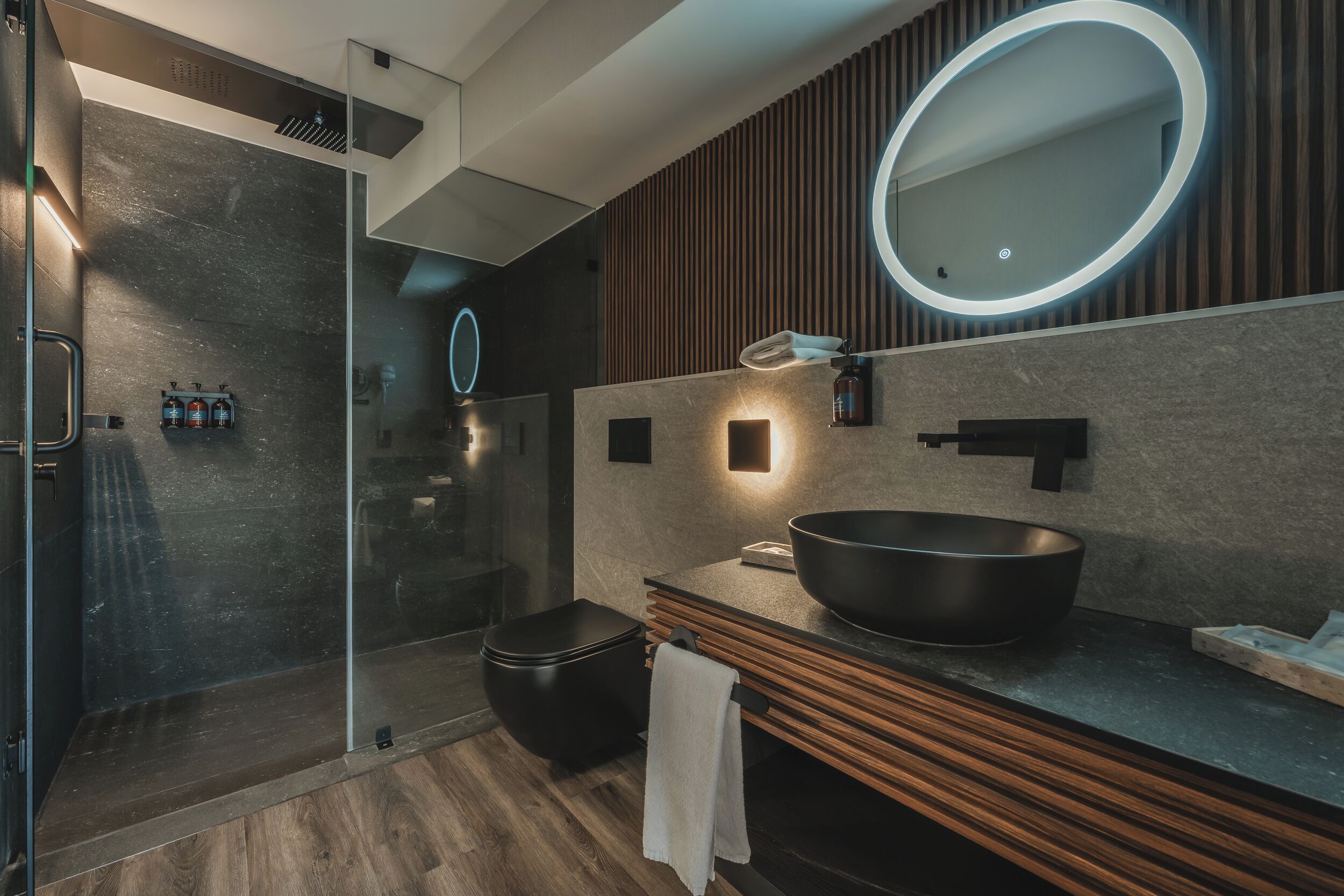 Deluxe Double Room | Bilik Mandi
