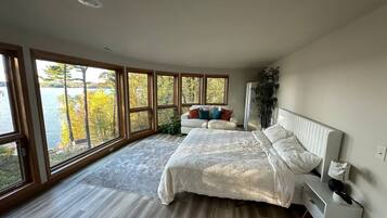 7 bedrooms, travel cot, free WiFi, bed sheets