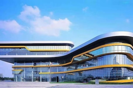 Exterior. Jizhu Auto Business Hotel