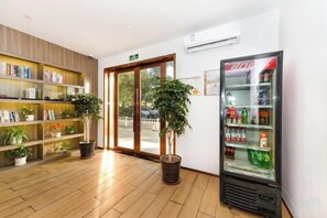 Nicht klassifiziertes Bild, 2 von 41, Schaltfläche