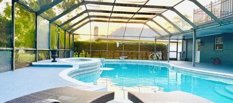 Tampa Luxury 5BR Estate with Pool + Golf Views