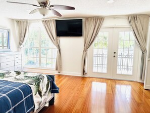 5 bedrooms, iron/ironing board, travel crib, WiFi