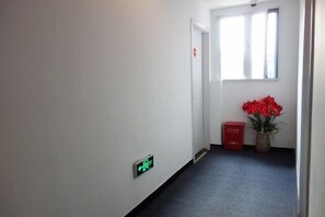 Unclassified image, 5 of 32, button - 99 Inn (Shanghai Liuying Road) (Shanghai)