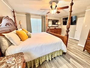 House, Multiple Beds, Pool Access, Pool View (Cindy's Nest) | 4 bedrooms, individually decorated, individually furnished, bed sheets - Cindy's Nest (Gulf Shores)