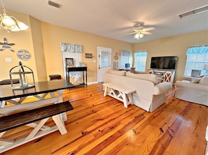 House, Multiple Beds, Balcony, Garden View (The Rookery 202) | Living area