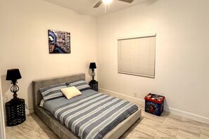 4 Schlafzimmer, Bügeleisen/Bügelbrett, kostenloses WLAN, Bettwäsche