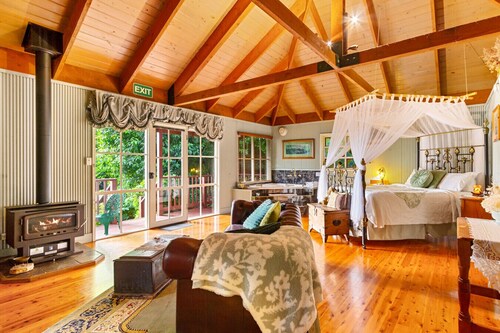 StayAU Windsong Cottage Idyllic Getaway Dandenong